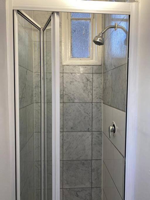 F14- Single Studio Shared Shower/Toilet Near Paddington Londres Extérieur photo